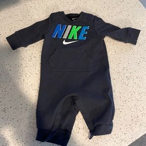 NIKE Outfit 3 M